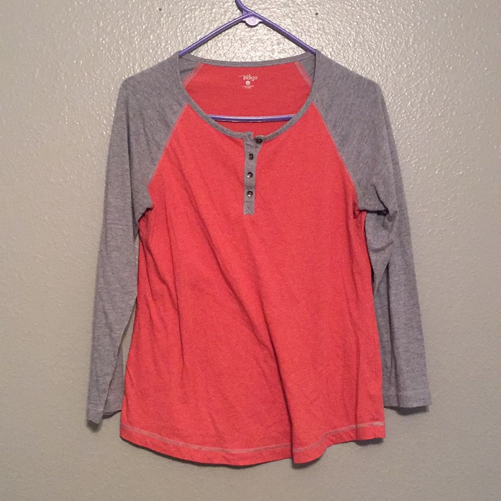 Baseball tee with button down on front